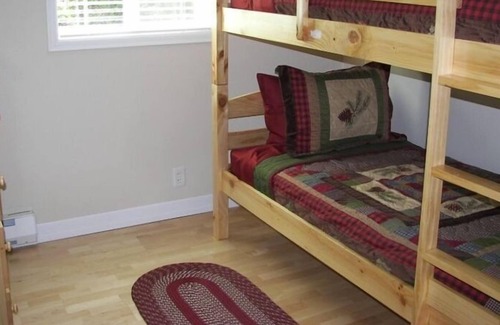 Port Angeles Cabin | Lake Sutherland! Explore Lake Sutherland, Olympic National Park & Port Angeles