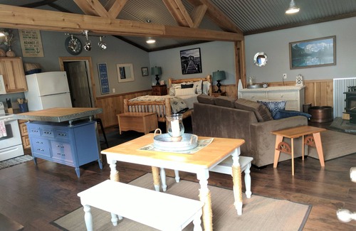 Port Angeles House | Lake Sutherland Home, Hot Tub, Private Dock, 2 Acres, Bunk House/Game Room!