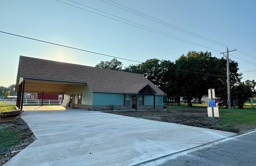 Kingston House | Lake Texoma home in golf cart community. Rental comes with golf cart.