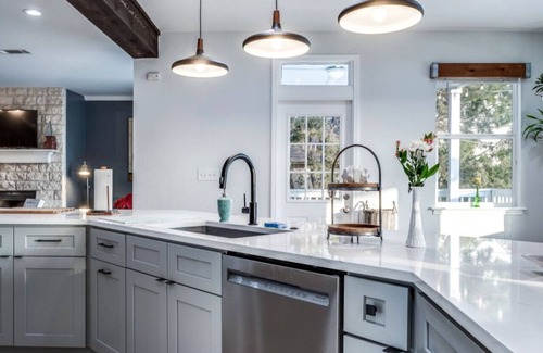 Travis Landing House | Lake Travis Bachelorette Pad: Heated Pool, Hot Tub & Fun, Foosball!