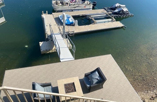 Copperopolis House | Lake Tulloch right on the water with private dock!