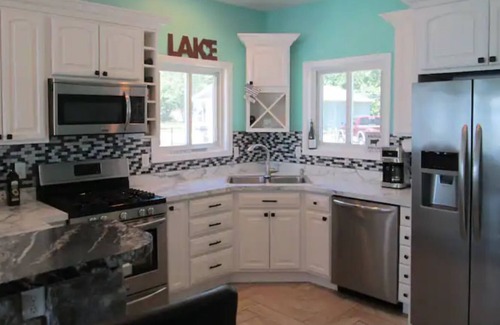 Manitou Beach-Devils Lake House | Lake Front Paradise