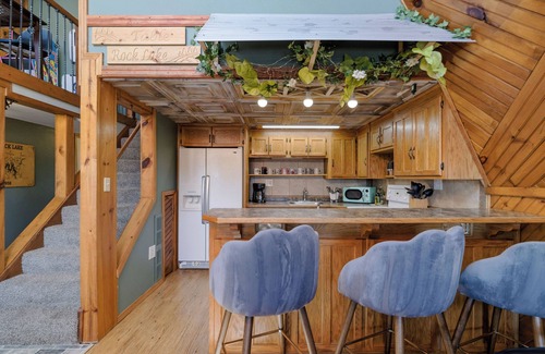 Lampe Ski Chalet | Lake View 3 decks, Table Rock Shoreline Community