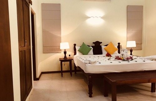 Yodakandiya Hotel | Lake View Bungalow Yala