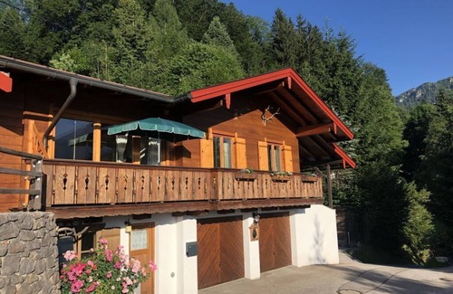 Schoenau am Koenigssee Apartment | Lake-view apartment in Schönau a. Königssee