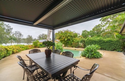 Morisset Park House | Lake View Home in Morisset