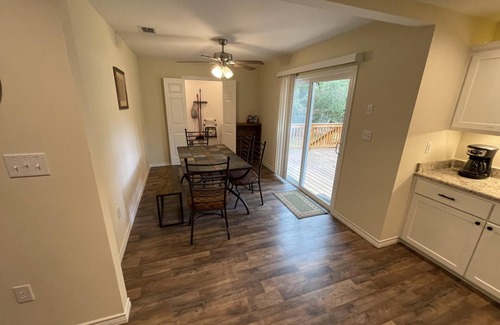 Crockett House | Lake View home with 3 king bedrooms