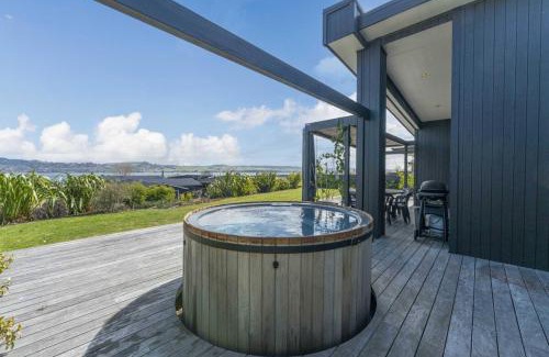 Rainbow Point House | Lake View Lodge