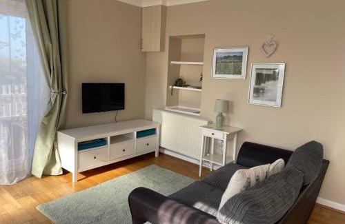 Lydd Apartment | Lake View Suite, Romney Marsh