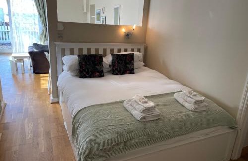 Lydd Apartment | Lake View Suite, Romney Marsh