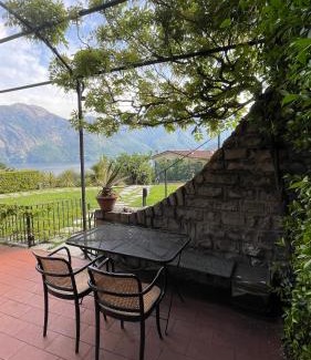 Azzano House | Lake view, Swimming pool, tennis court and private parking