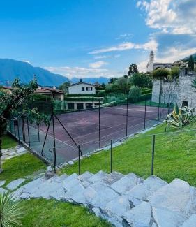 Azzano House | Lake view, Swimming pool, tennis court and private parking