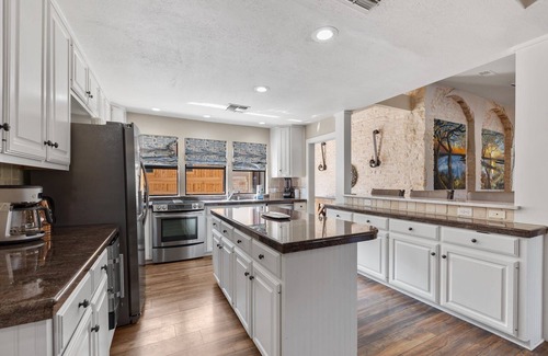 Lakeway House | Lake Views + Pool & Waterfall - Lake Travis Vista!