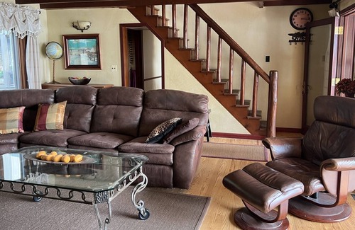 Paupack House | Lake Wallenpaupack Lakefront House with Spectacular Sunsets