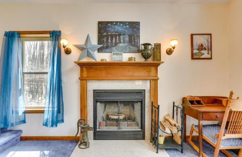 Greentown House | Lake Wallenpaupack Summer Getaway with Pool Access!