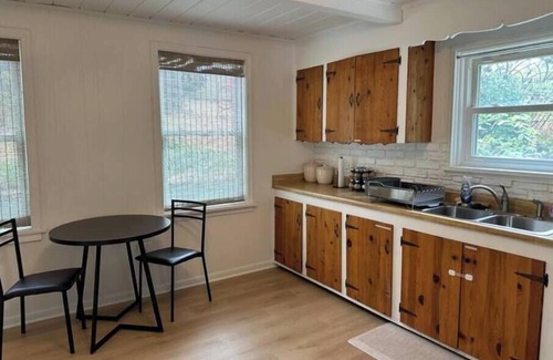 Bryn Mawr-Skyway House | Lake Washington Retreat, Quiet Neighborhood w/View
