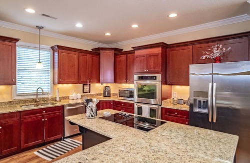 Winnsboro House | Lake Wateree Waterfront Retreat - 6BR w/Dock, Kayaks, Firepit and Game Room