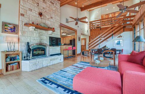 Morgan House | Lake Whitney Cabin with Hot Tub and Fire Pit!