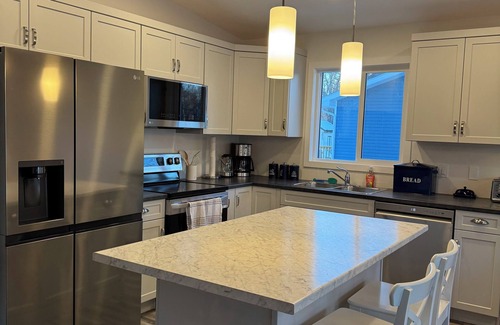 Dunnottar Cabin | Lake Winnipeg West Shore Retreat in the Village of Dunnottar