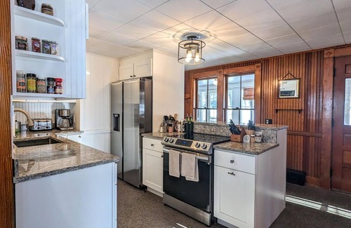 Gilford Cabin | Lake Winnipesaukee Waterfront Lodge with Boat Slip and Dogs Welcome!