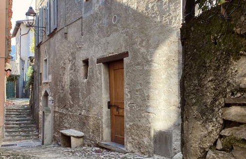 Laglio House | LakeComoAltana & rooftop lake view in an enchanted village.