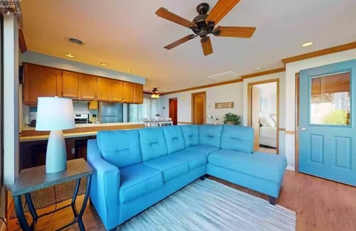 Huron House | Lakefront 2 bedroom guest house