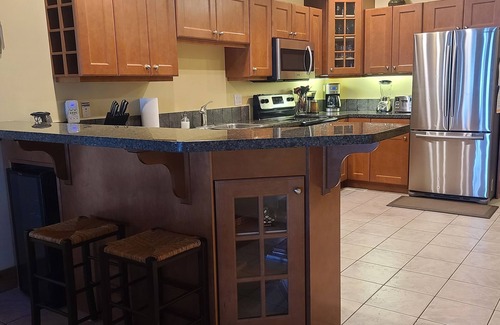 Okanagan-Similkameen House | LAKEFRONT- 3 bdrm Townhome #108 Amazing Osoyoos Chris - casadeloro108@gmail.com