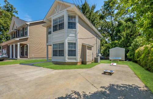Tallahassee House | Lakefront 3BD - Ping Pong, Movie Nights - Near FSU
