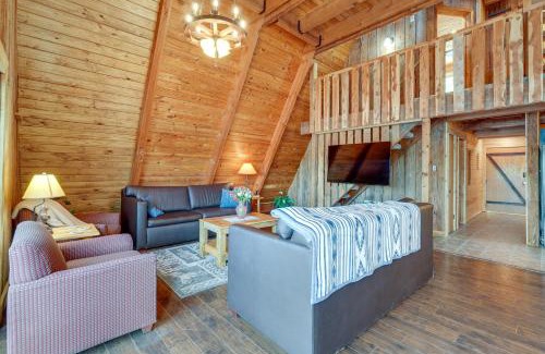 Columbia House | Lakefront A-Frame Cabin with Community Perks