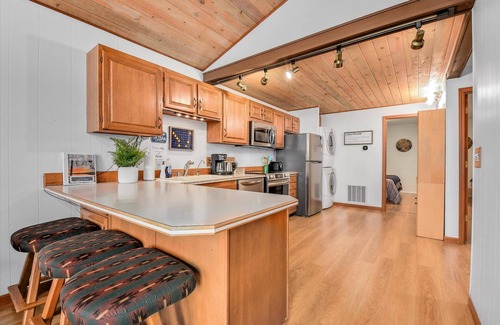 Meadow Lakes Cabin | Lakefront Cabin! Hot tub, woodstove, kayaks, paddle boards. King bed! Sleeps 6.