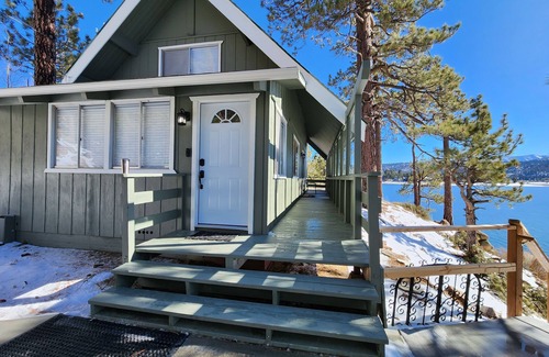 Patton Cabin | Lakefront cabin, newly updated! Private access to beach.