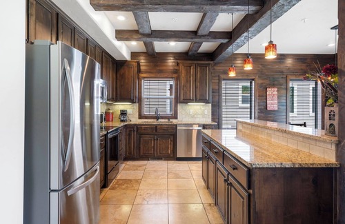 Lampe House | Lakefront-Chalets Resort Lakefront Villa Free Amenities 10 Min to Dogwood Canyon