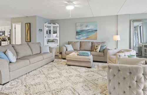 Naples Condo | Lakefront Condo | Close to Bristol Mountain | Lake Views