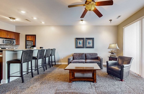 Lake Delton Condo | Lakefront condo at Delton Grand with pools & beach access
