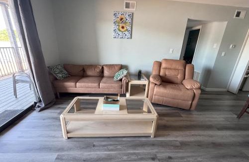 Osage Beach Apartment | Lakefront condo with a VIEW Osage Beach