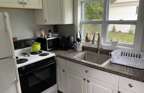 Lakeside House | Lakefront Cottage w/Dock, Kayaks