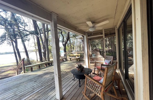 Putnam Hall House | Lakefront Cottage with amazing views