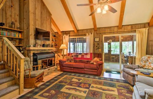 Cumberland House | Lakefront Cumberland Cabin with Dock and Fire Pit!