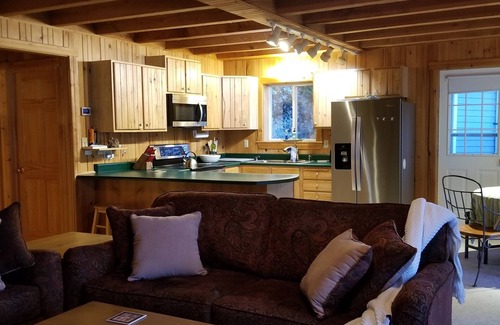 Otis Cottage | Lakefront Delight!