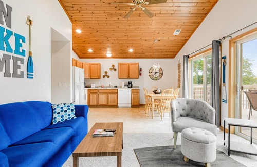 Lake Delton Condo | Lakefront dog-friendly condo near skiing with private beach access, views & dock