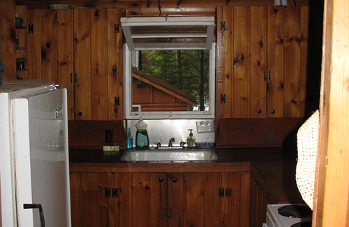 Trent Lakes Cottage | Lakefront Family Cottage with Tennis Court!