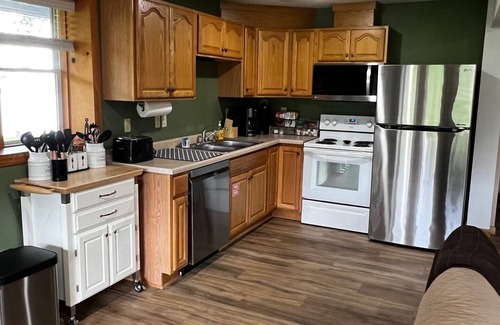 Lake Wissota Apartment | 🔥 Lakefront Fast Wi-Fi Laundry Fire Pit Grill Extended Stay Travelers