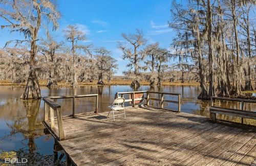 Uncertain House | Lakefront Grand Harbor With Kayaks & Canoes