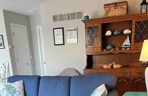 Spirit Lake House | Lakefront Hideaway, whole house, sleeps 11 + crib & toddler; 4 bedroom 3 bath