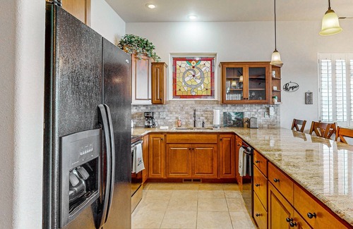 East Hope Cabin | Lakefront home with kayaks, dock, WiFi, fireplaces, BBQ grill