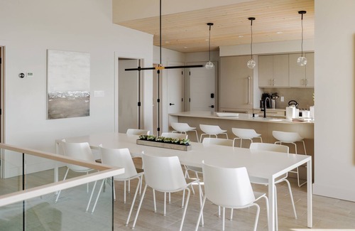 Bridgenorth House | Lakefront House! 2 Large Decks + Private Yard