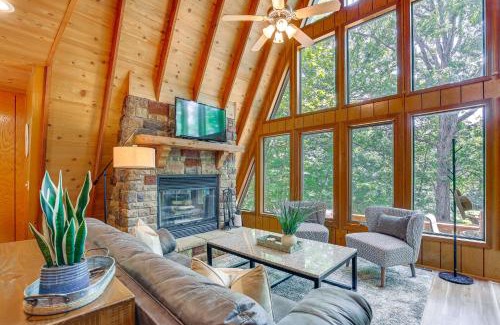 Innsbrook House | Lakefront Innsbrook Chalet Hot Tub and Fire Pit!