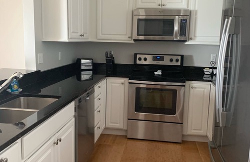 Geneva-on-the-Lake Condo | Lakefront Luxury 2Br/2Ba Lake View/Beach/Indoor Pool/Private balcony