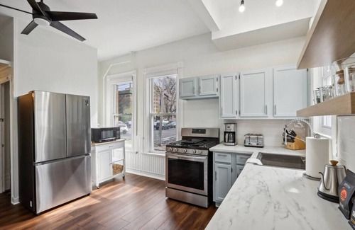 Northpoint House | Lakefront Manor MKE - Spacious for groups and steps from beach and downtown