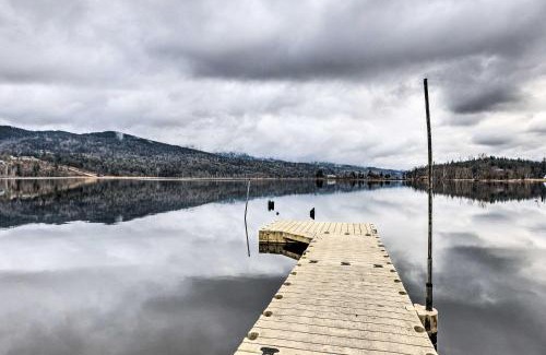 Clear Lake House | Lakefront Mount Vernon Home with Private Dock!